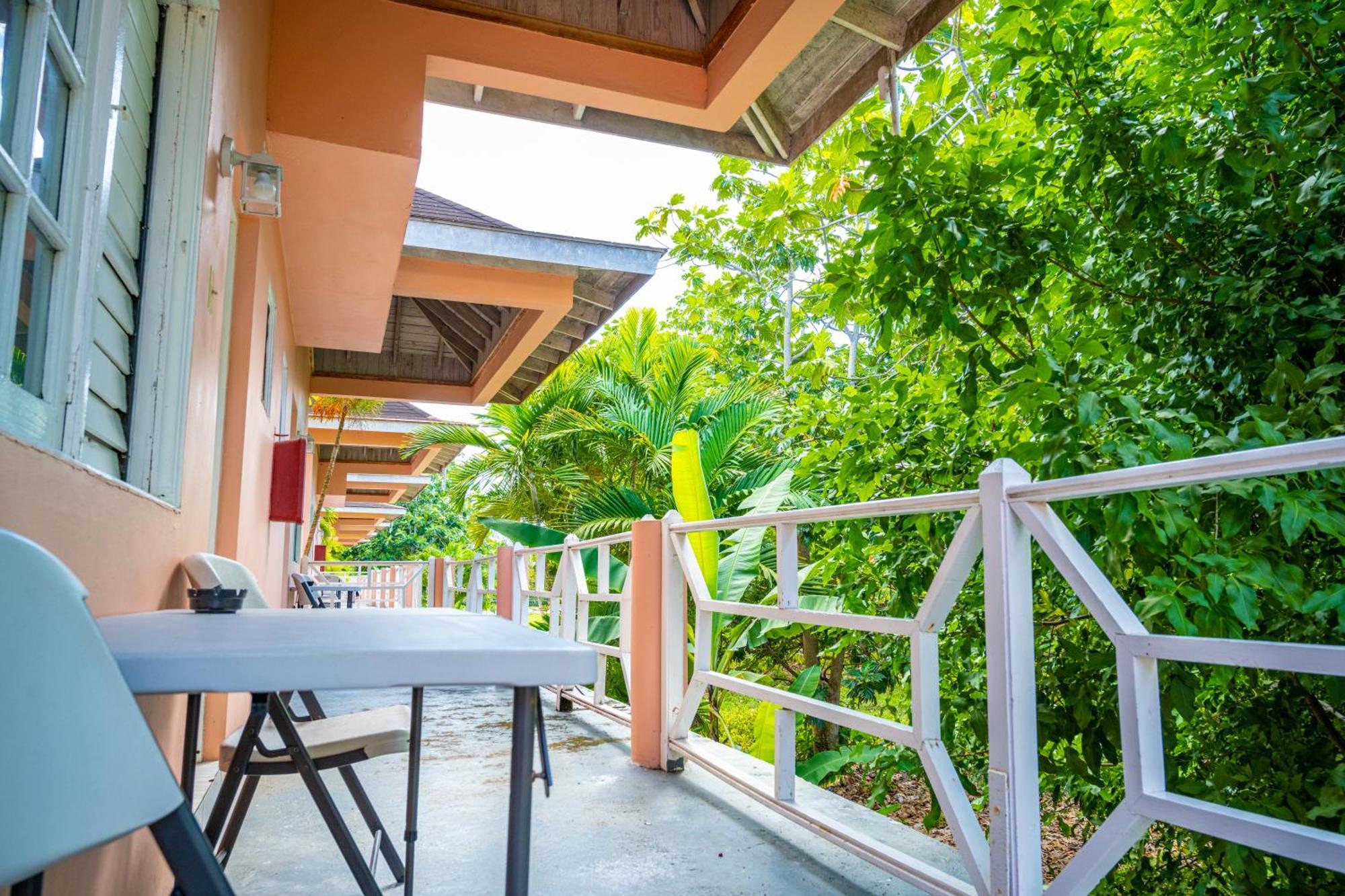Shields Negril Villas Cameră foto